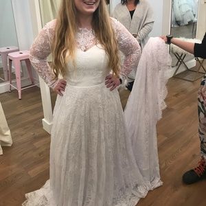 Long Sleeve Victorian Lace Wedding Dress